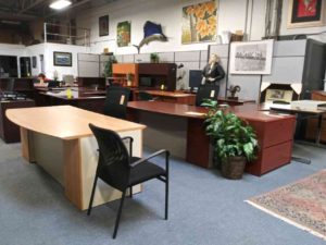 Larrick's Office Modern Desk